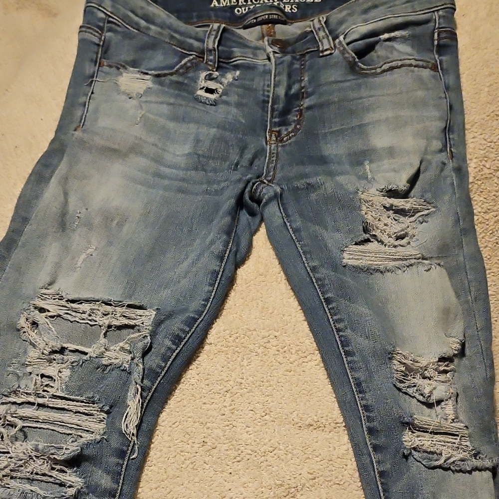 American Eagle Outfitters Light Blue Distressed Skinny Jeans